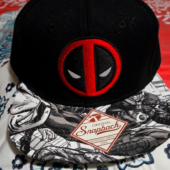 Snapback Other - Marvel Deadpool Logo Sublimated Bill Snapback Hat Black